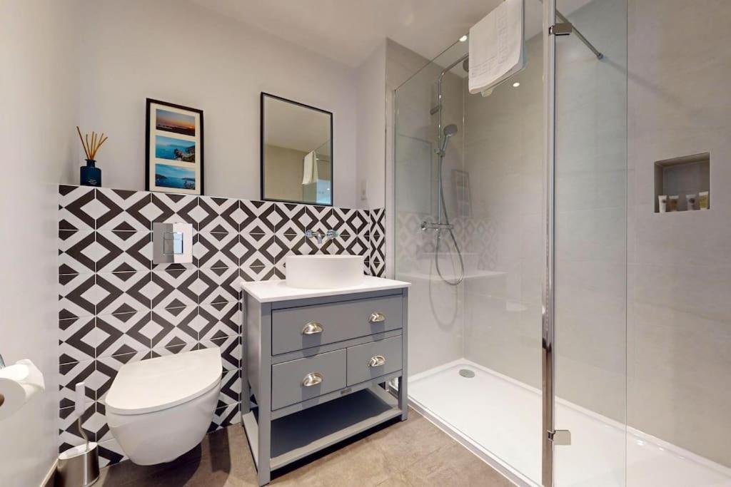 Apartamento 1bed Flat With Views - 1min Walk To Tube Station *